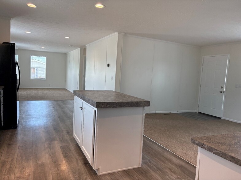 Building Photo - 317 Autumn Park Dr