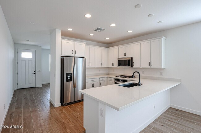 Building Photo - 17285 W Alexandria Way