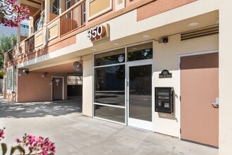 Building Photo - Well maintained two-story condo - Bright End Unit - Lease Terms Options Outlined in Description