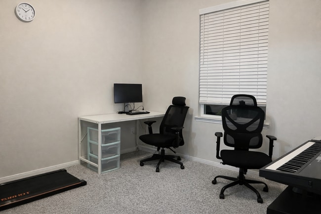 Building Photo - 6208 Rockford Dr