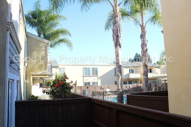 Building Photo - 5404 Balboa Arms Dr