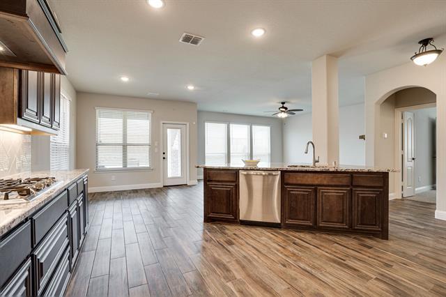 Building Photo - 1409 Arrowwood Dr