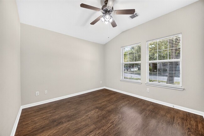 Building Photo - 18211 Doral Rock Ct