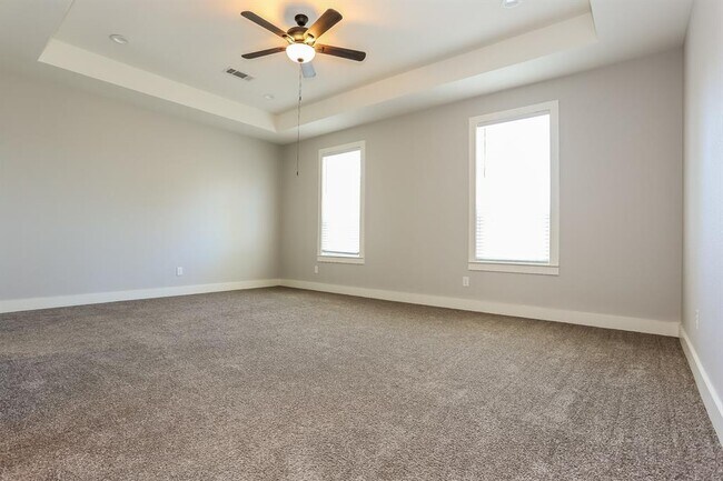Building Photo - 8618 Valley Song Dr