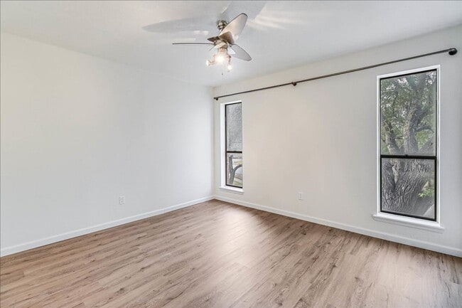 Building Photo - 5518 Sarazen Dr