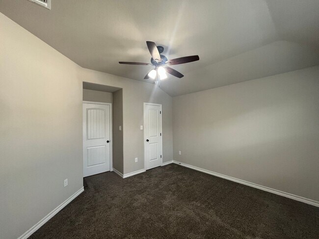 Building Photo - 6302 Luglio Ln