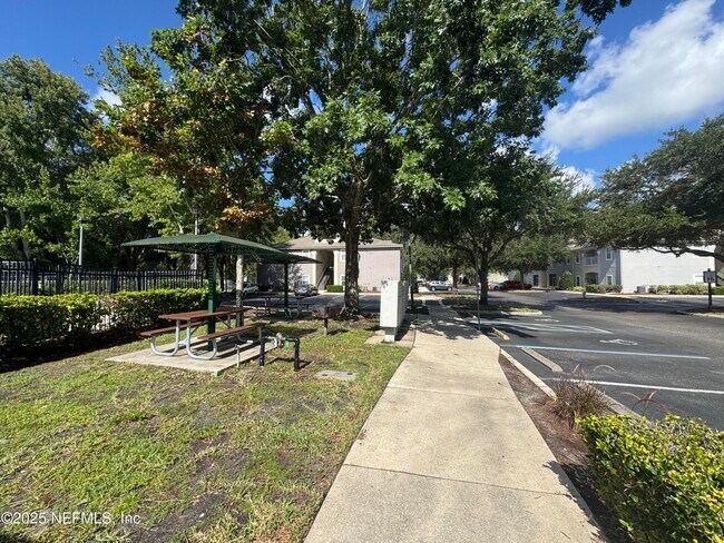 Building Photo - 6069 Maggies Cir