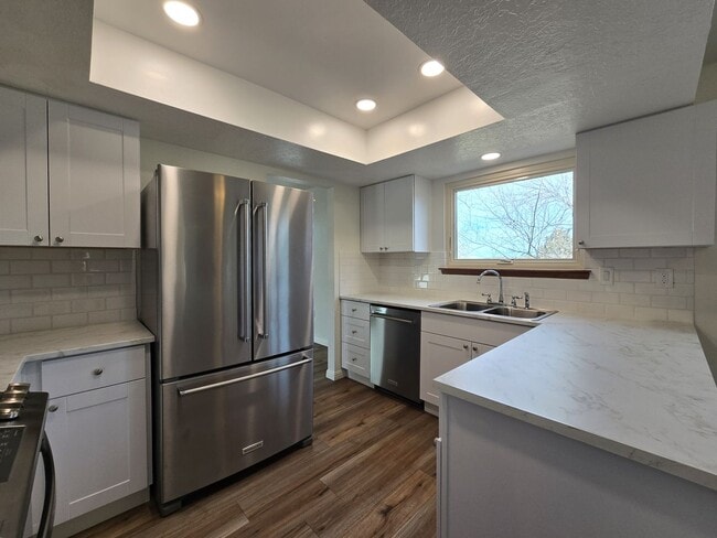 Building Photo - 2984 Corte Ojo De Agua