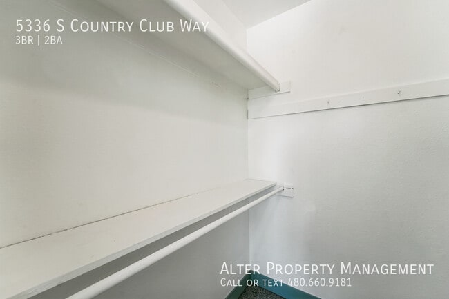 Building Photo - 5336 S Country Club Way