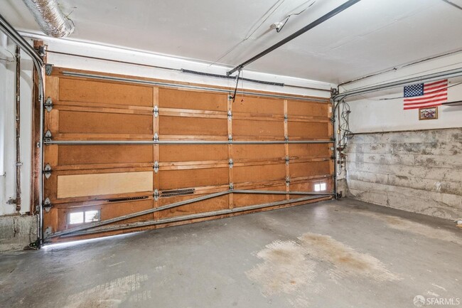 Building Photo - 243 Faxon Ave