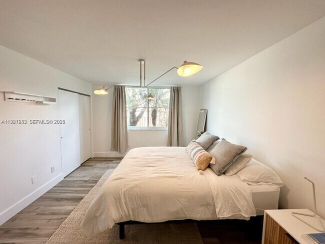 Building Photo - 4544 NW 79th Ave