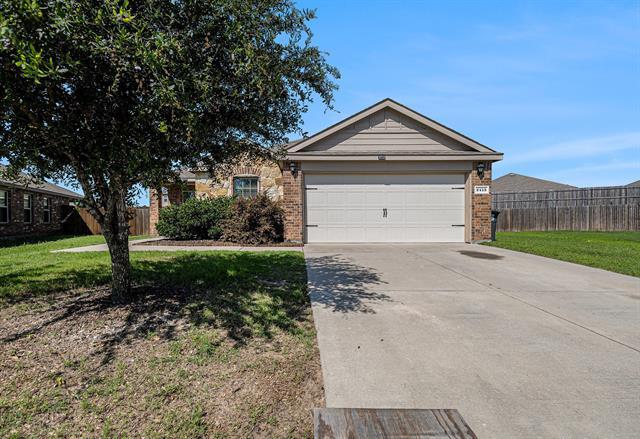 Building Photo - 2415 Fall Ct