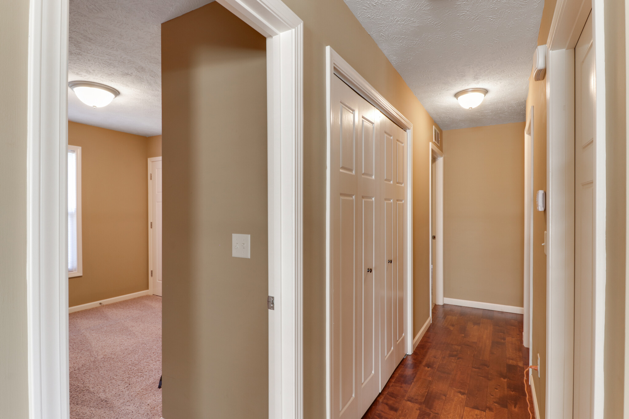 Building Photo - 98 W Cypress St