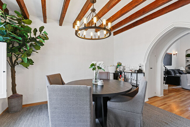 Dining Room - 8262 Fountain Ave