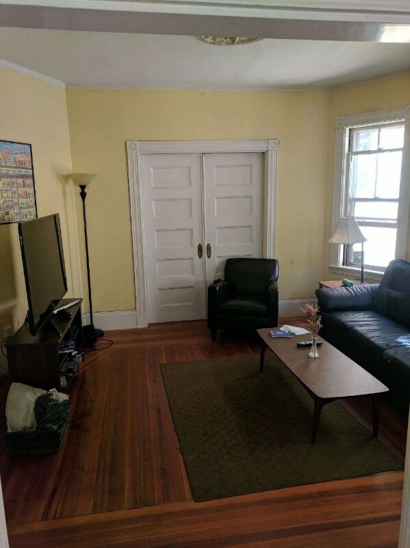 Building Photo - 35 Boylston St