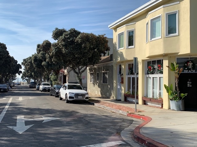 Building Photo - 159 Hollister Ave