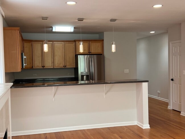 Building Photo - 218 S Hamilton Ave