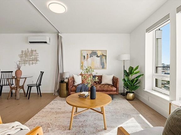 Building Photo - 218 Washington Ave