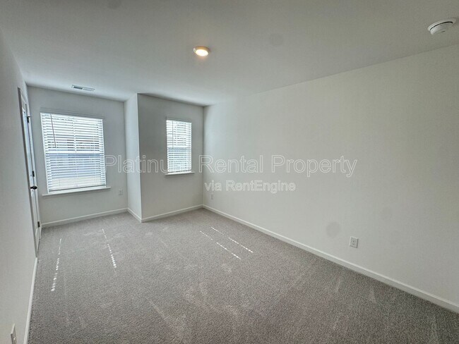 Building Photo - 2805 Habibi Ct