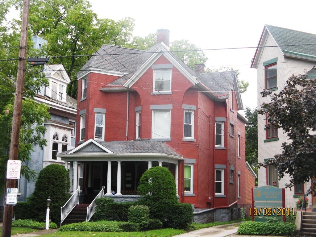 Building Photo - 333 W 6th St