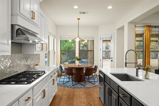 Building Photo - 17408 Wildrye Dr