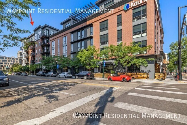 Building Photo - 119 S 10th St