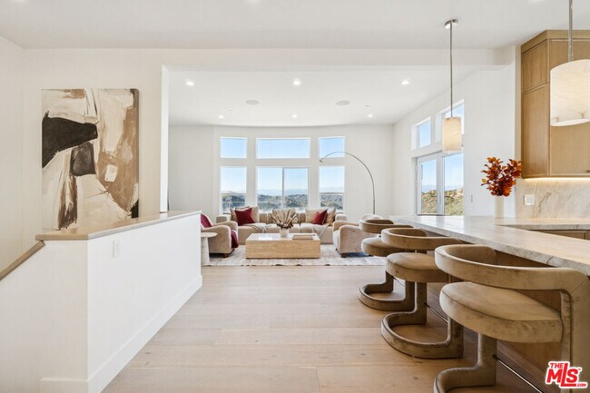 Building Photo - 265 Westlake Blvd