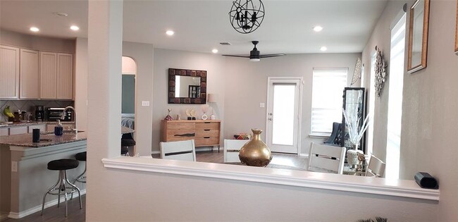 Building Photo - 304 Tordesillas Dr