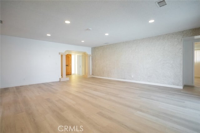 Building Photo - 11801 Rexford Rd