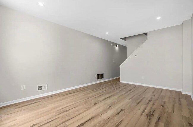 Building Photo - 2218 Orleans St