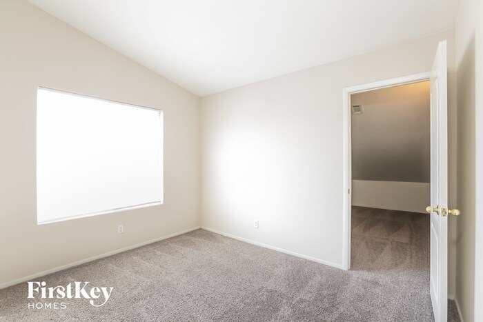 Building Photo - 8600 Danza Del Sol Dr