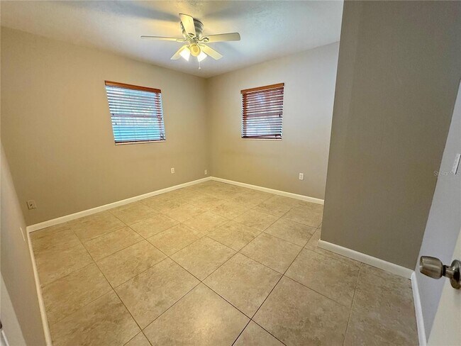 Building Photo - 3883 Hawkeye Cir