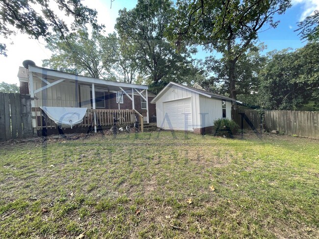 Building Photo - Park Hill 3 bedroom Home