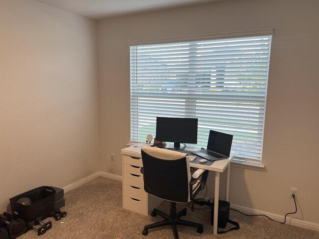 Building Photo - 248 Lone Cedar Rd