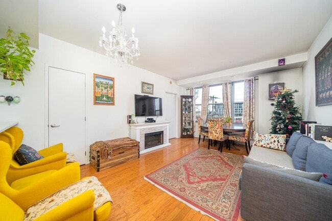 Building Photo - 149 Essex St