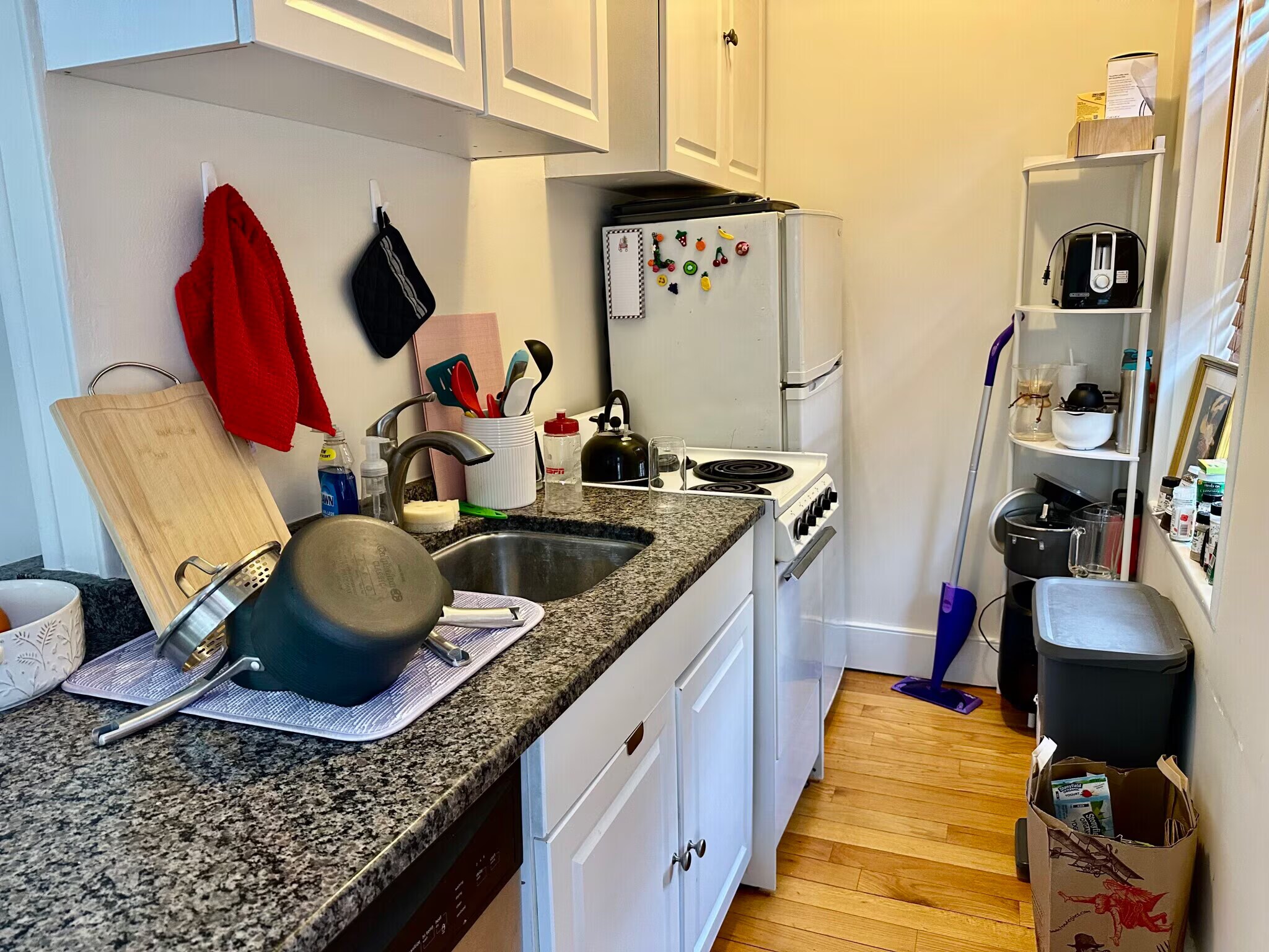 Building Photo - 106 Myrtle St