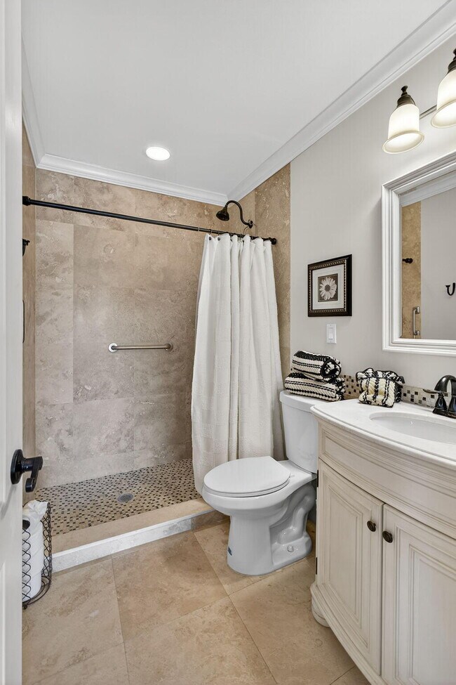 Building Photo - 6485 Chasewood Dr