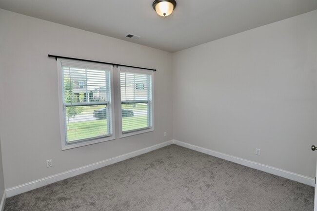 Building Photo - 870 Curlew Cir