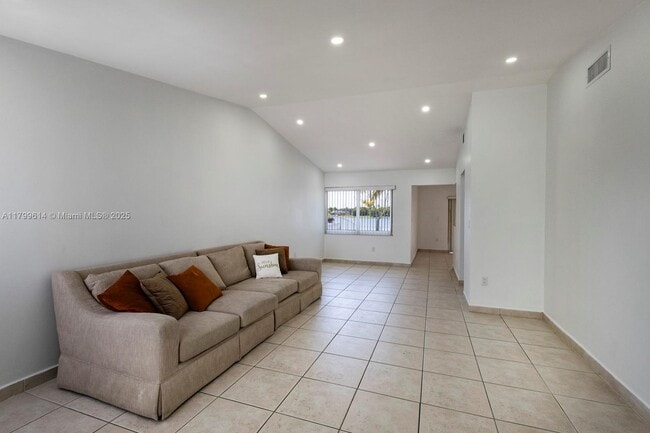 Building Photo - 14343 SW 45th Terrace