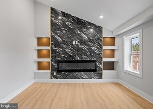 Building Photo - 1309 Marlborough St