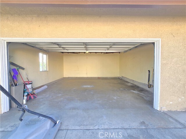 Building Photo - 8324 Advent Ave