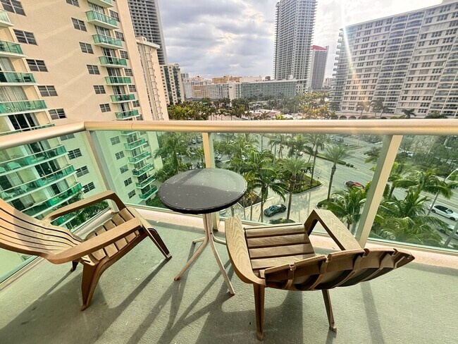 Building Photo - 3801 S Ocean Dr
