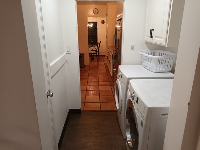 Building Photo - 359 Heather Heights Ct