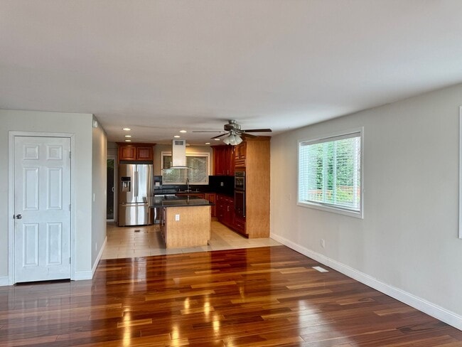 Building Photo - Must See Home!!