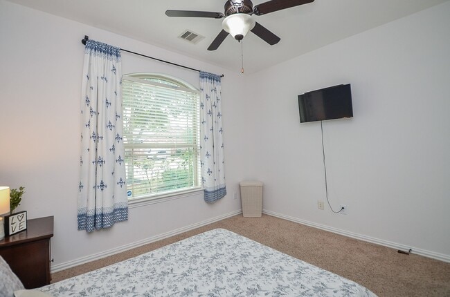 Building Photo - 24119 Haywards Crossing Ln