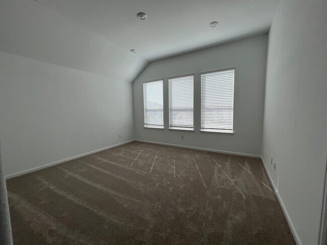 Building Photo - 4202 Balboa Dr