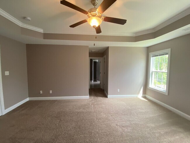 Building Photo - 4 Bedroom Sneads Ferry Home for Rent