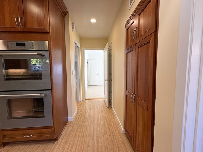 Building Photo - Beautiful Palo Alto Home with In-Law Suite, Central AC & Heated Pool