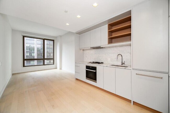 Building Photo - 1 bedroom in Brooklyn NY 11238