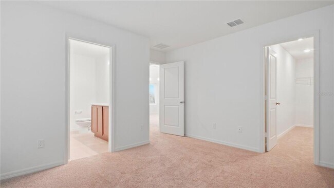 Building Photo - 2942 Lavanda Dr